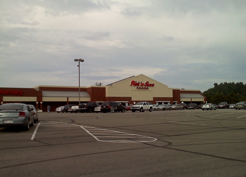 Pick'n Save Foods in Ironton, Ohio One of two Pick'n Save … Flickr