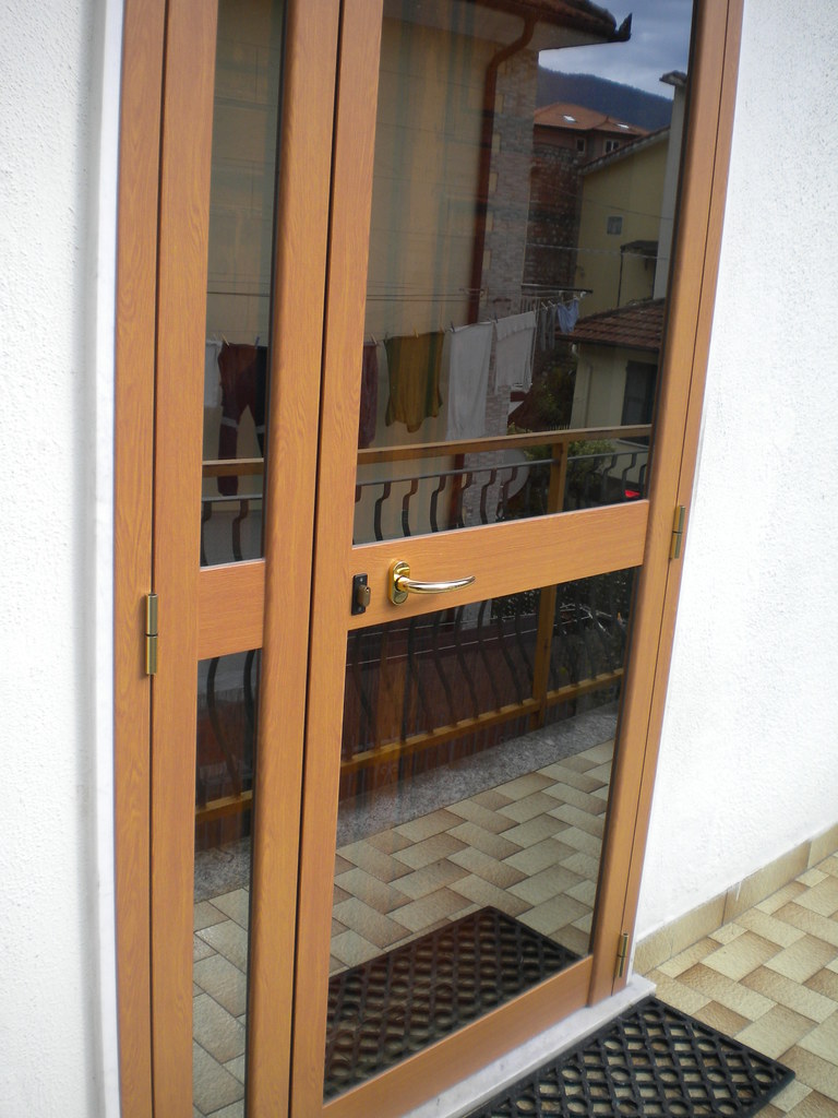 Controporta ad apertura esterna Serramenti Riviera Flickr