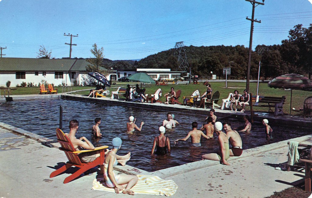 Fernwood outdoor pool Bushkill_PA Bushkill Drive Route 2… Flickr