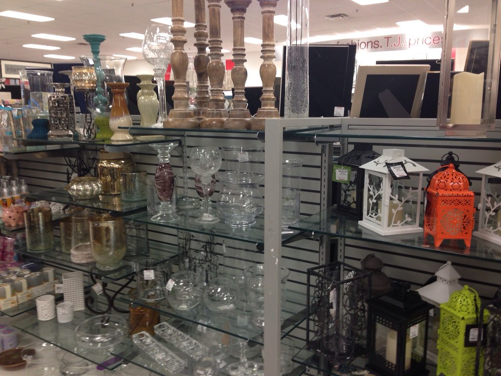 TJ Maxx Decorative Acessories Gondola Trying something Hom… Flickr