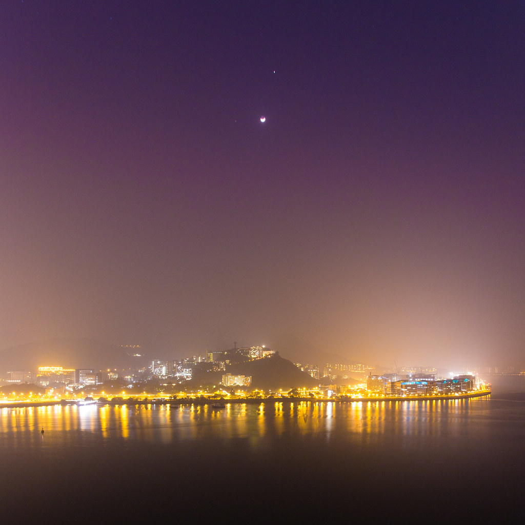 空夜Coo:ya - 上弦の月[Full Ep] - Youtube 春夜新月空” / 香港中文大學夜之寧The Chinese University Of Hong Kong (C… | Flickr