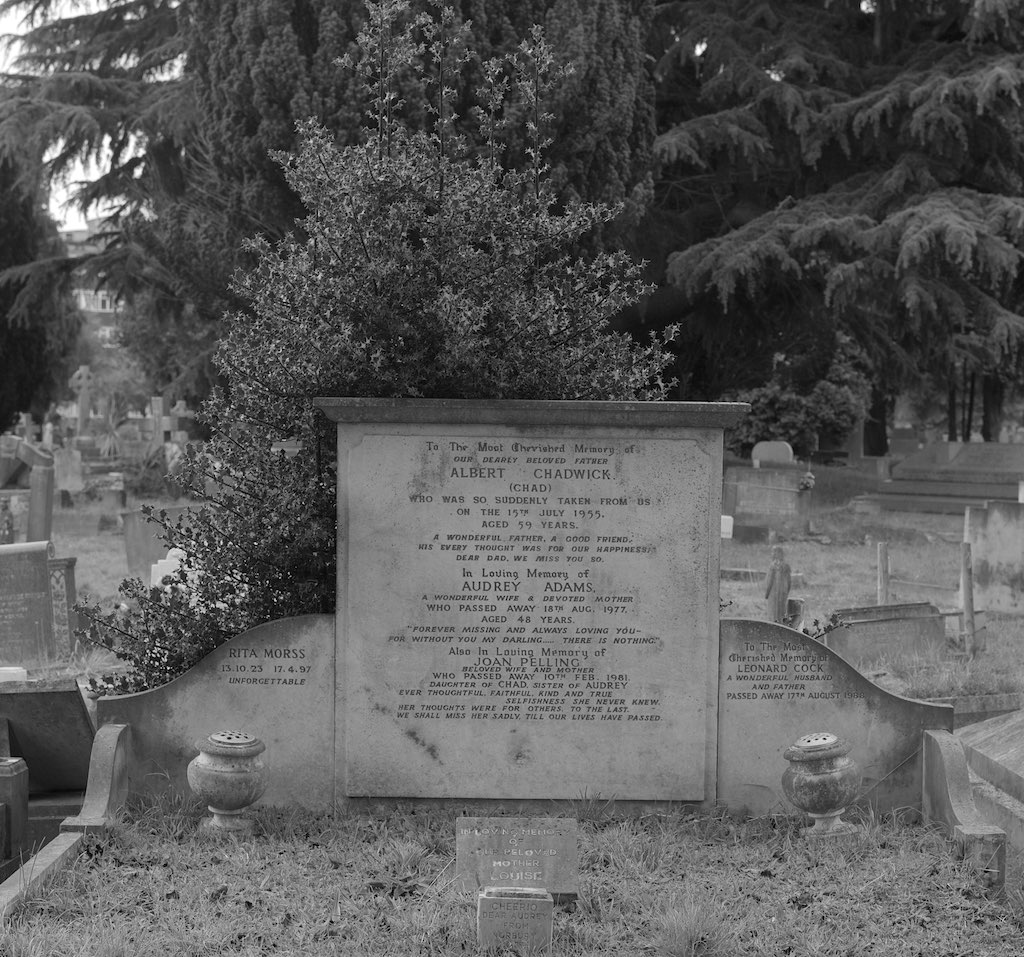 The Chadwick family grave Streatham Cemetery, Garratt Lane… Flickr