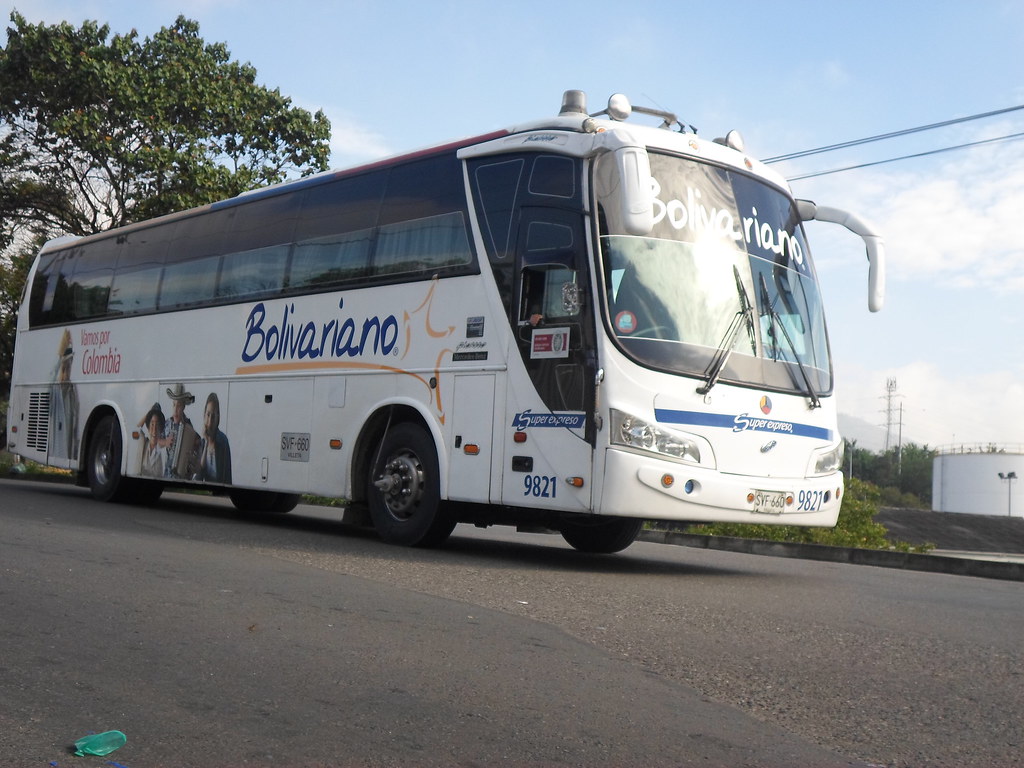 SAM_0816 Expreso Bolivariano 9821 SVF 660 David Vanegas Mazo (Buses