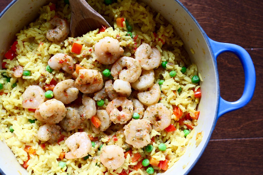 Yellow Rice and Shrimp Yellow rice and shrimp with SeaPak … Flickr