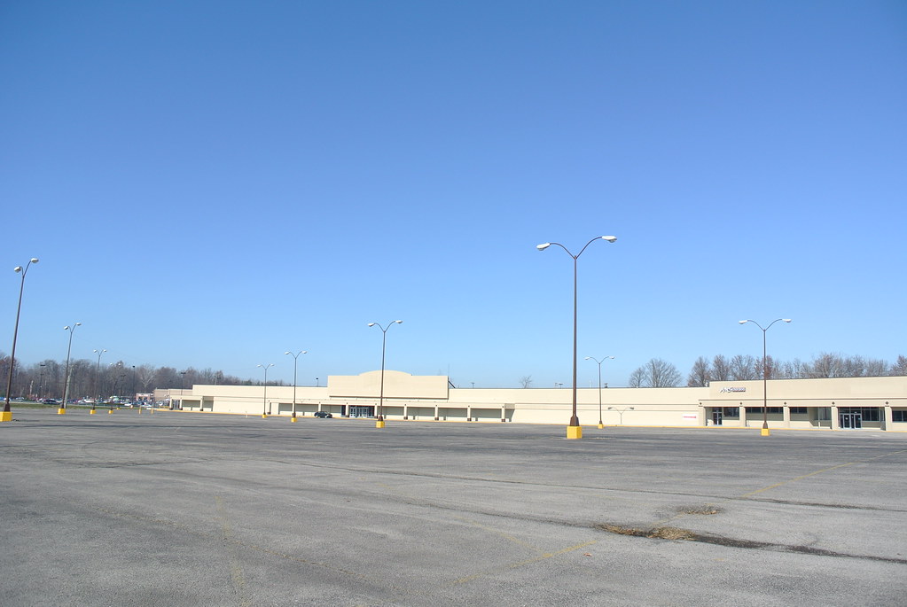 Kmart Allentown Rd Lima OH. This store was closed in 2010.… Flickr