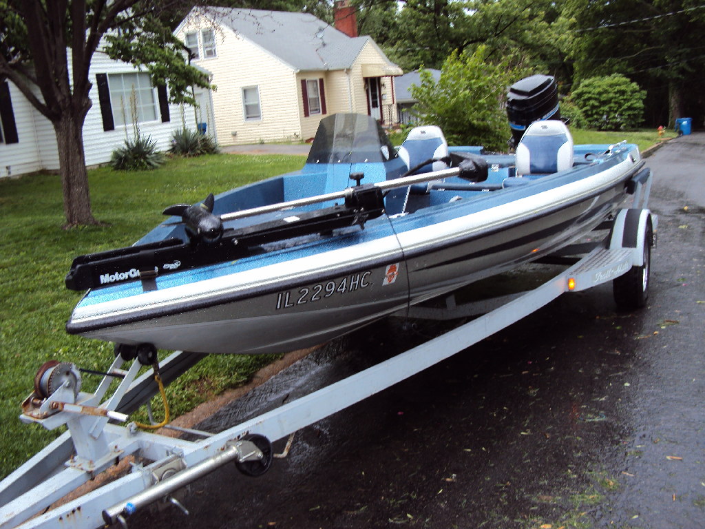 1987 ebbtide dynatrak bass boat 023 Frank Philabuster Flickr