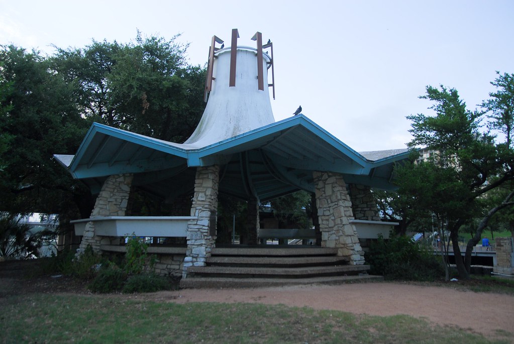 Fannie Davis Gazebo austin austintx townlake ladybirdl… Flickr