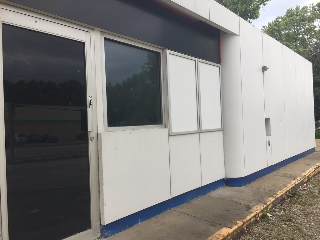 Abandoned.. Abandoned since 2012. Abandoned BP/GetGo Erie,… Justin