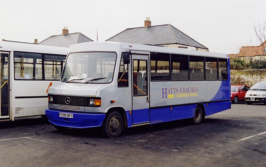 Hillier(Hatts)P298WFGChippenham91030301 Hatts Coaches … Flickr