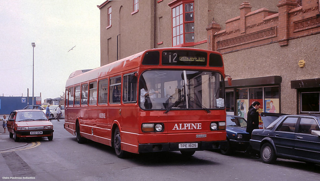 Alpine Buses TPE160S Rhyl, North Wales, 1994 Former Alder … Flickr