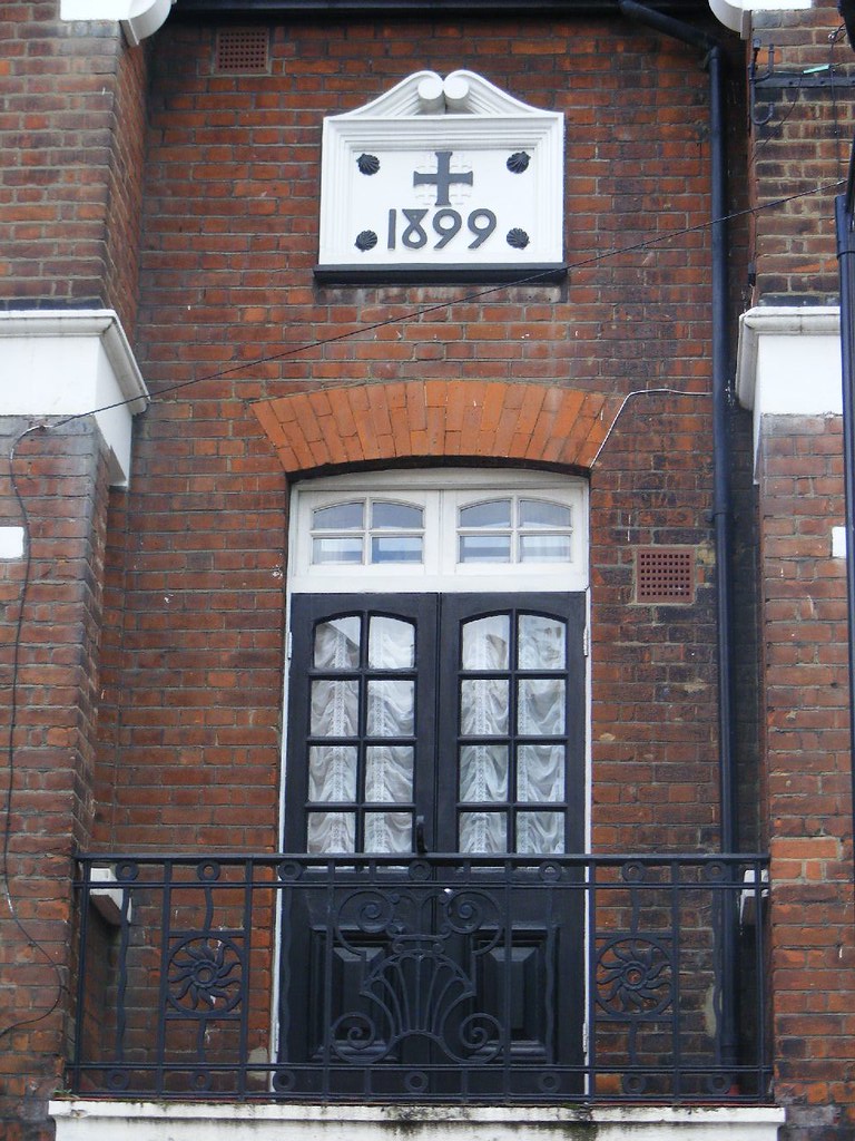 St Agnes House, 18 Follett Street, Poplar E14 St Frideswid… Flickr