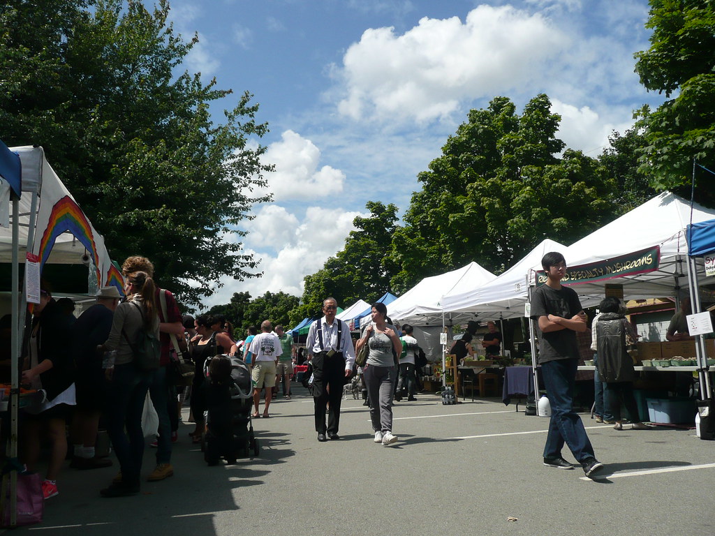 Trout Lake Farmers Market P1050831 Photographed July 21,… Flickr