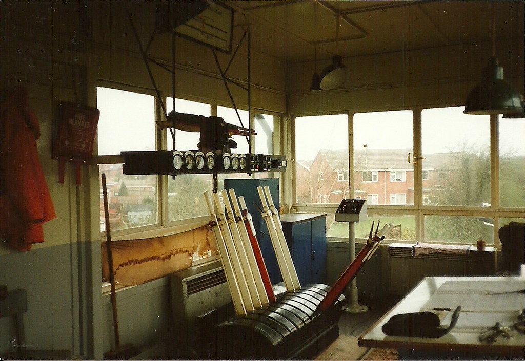 Lock Lane Crossing interior Pluckley pie eater Flickr