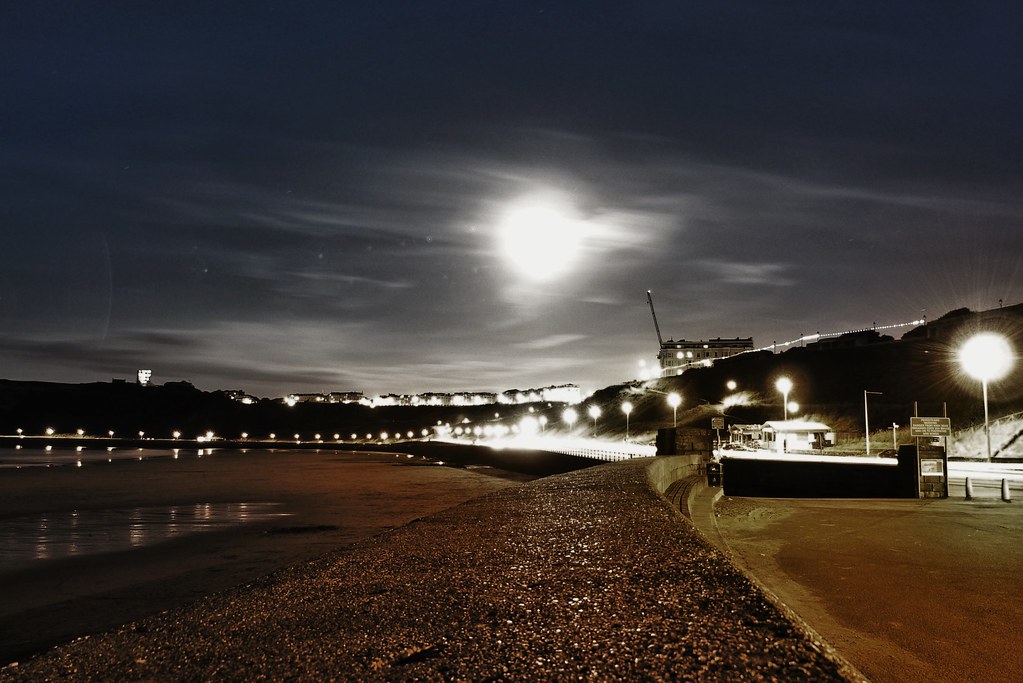 Scarborough At Night picture of north shore at night using… Flickr