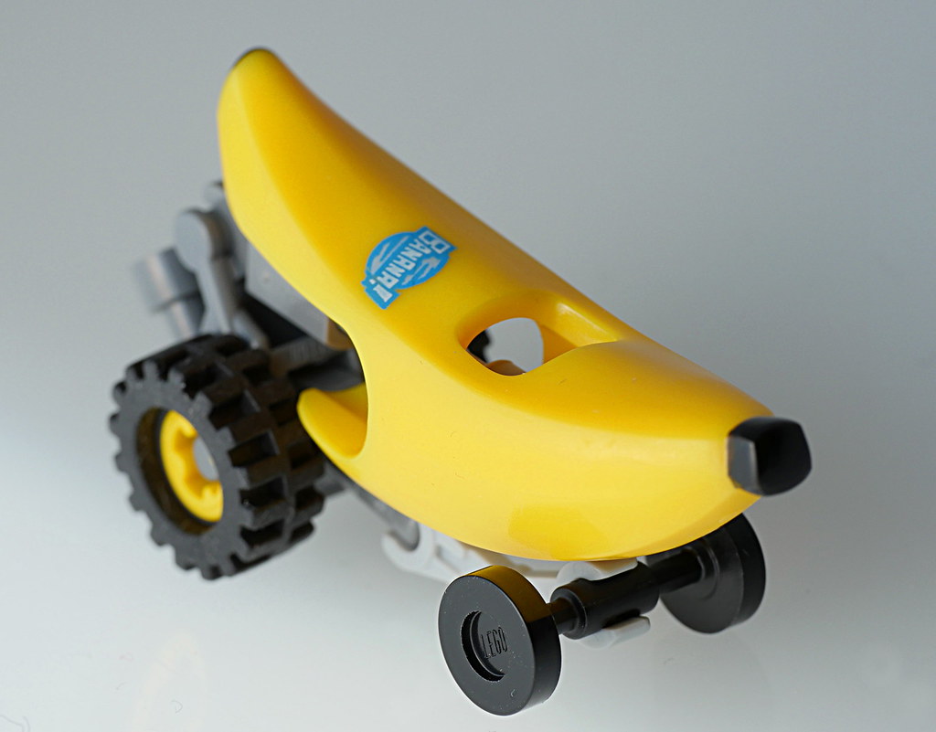 LEGO banana car Photographed using a simple macro softbox