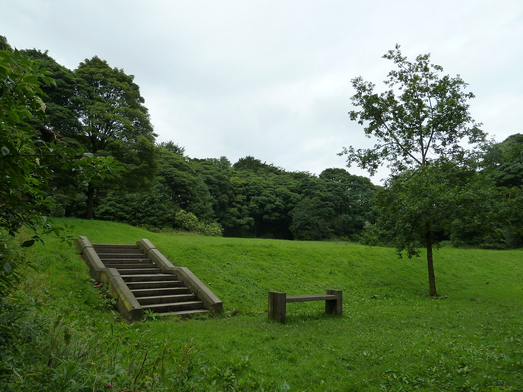 The Site Of Littlemoor Castle Not a castle, infact when oc… Flickr