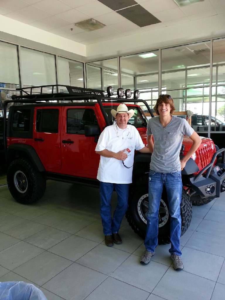 Used Car Dealer Near Oklahoma City Makes Happy Customers A… Flickr