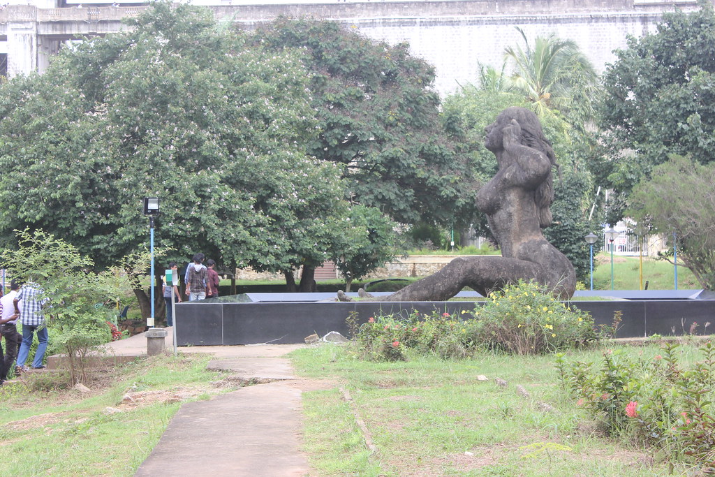 Malampuzha DamYakshi This statue is a very large cement s… Flickr