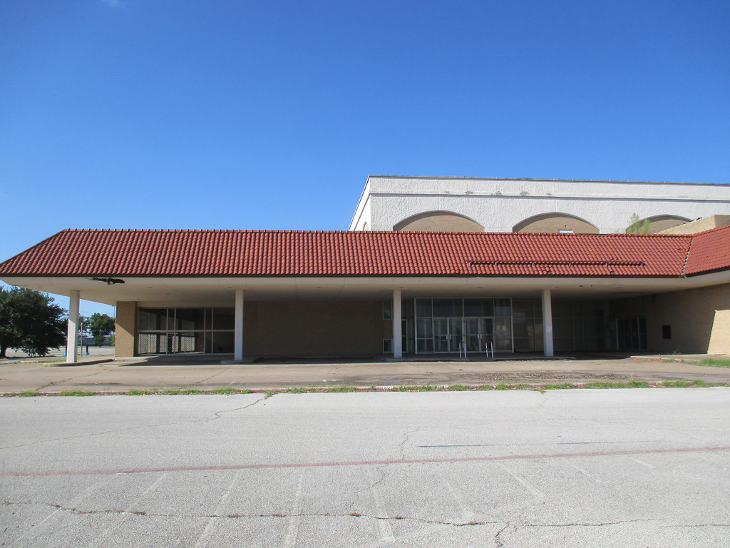 Sears Department Store Arlington,TX Former Sears Departmen… Flickr