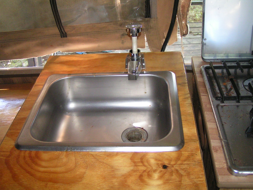 Well Pump Style Kitchen Faucets