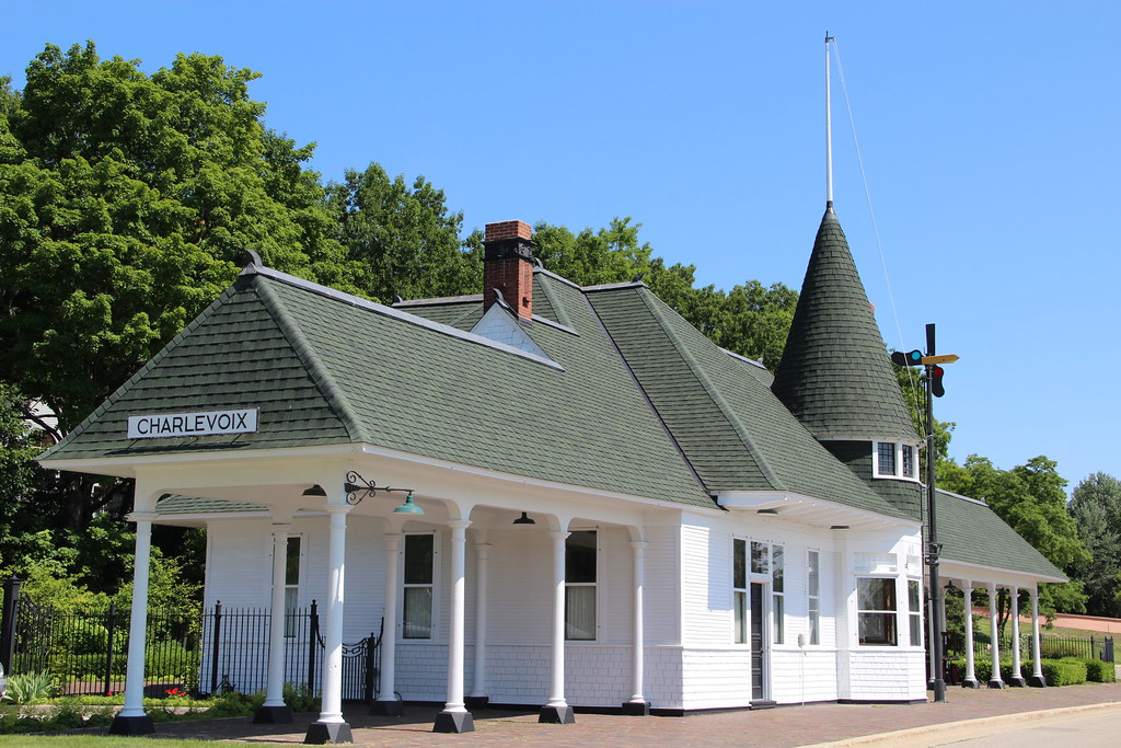 Chicago and West Michigan Railroad Charlevoix Station (Cha… Flickr