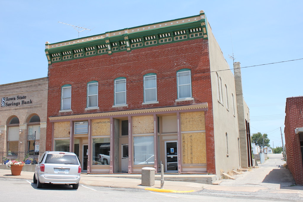 Downtown Building Corning, IA Tom McLaughlin Flickr