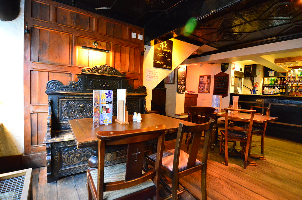 Old Blackfriars pub Old Blackfriars, Aberdeen Michael Flickr