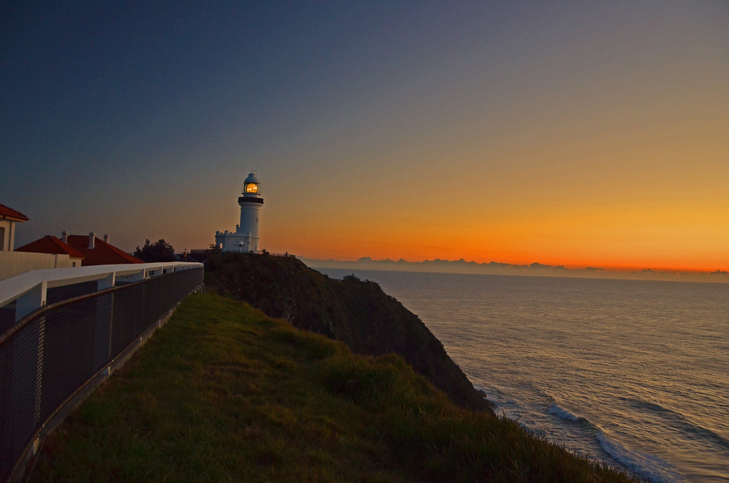 Sunrise Byron Bay lighthouse leanne scott Flickr