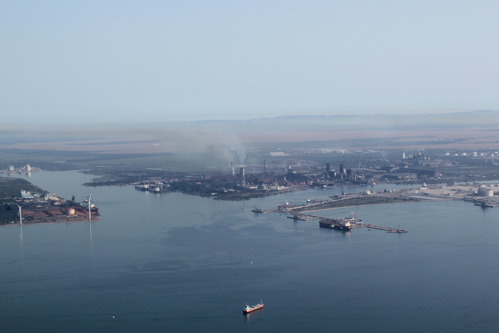 Industries Lourdes à Fos _Serge_Robert_ Flickr