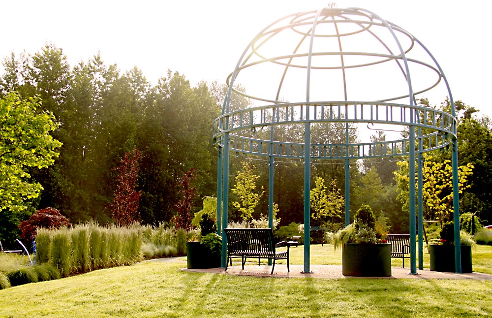 shell of a bandshell Hawthorne Gardens at Hawthorne park i… Flickr