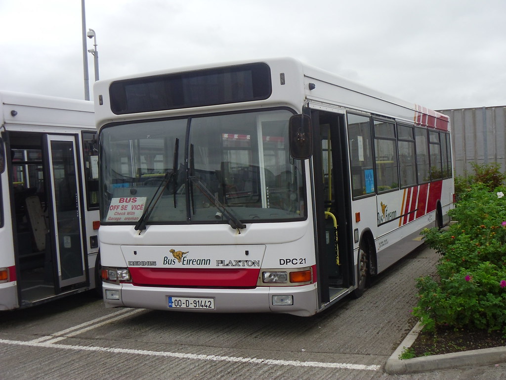 DPC21 00D91442 DPC21 In Galway Garage 05.08.12 Colm's Bus & Coach