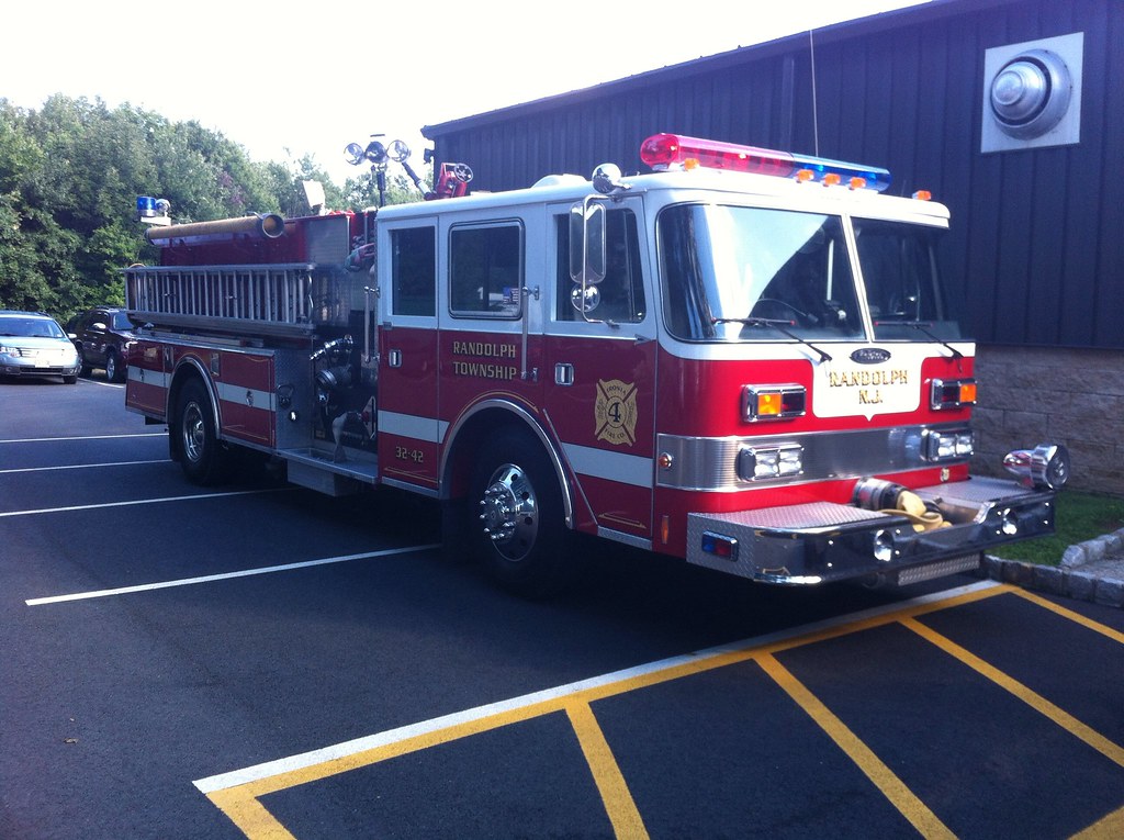 Randolph Township Fire Department Engine 3242 Randolph, N… Scott