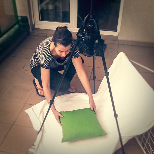 Pillow setup Kasia preparing pillow setap for photoshoot a… Flickr