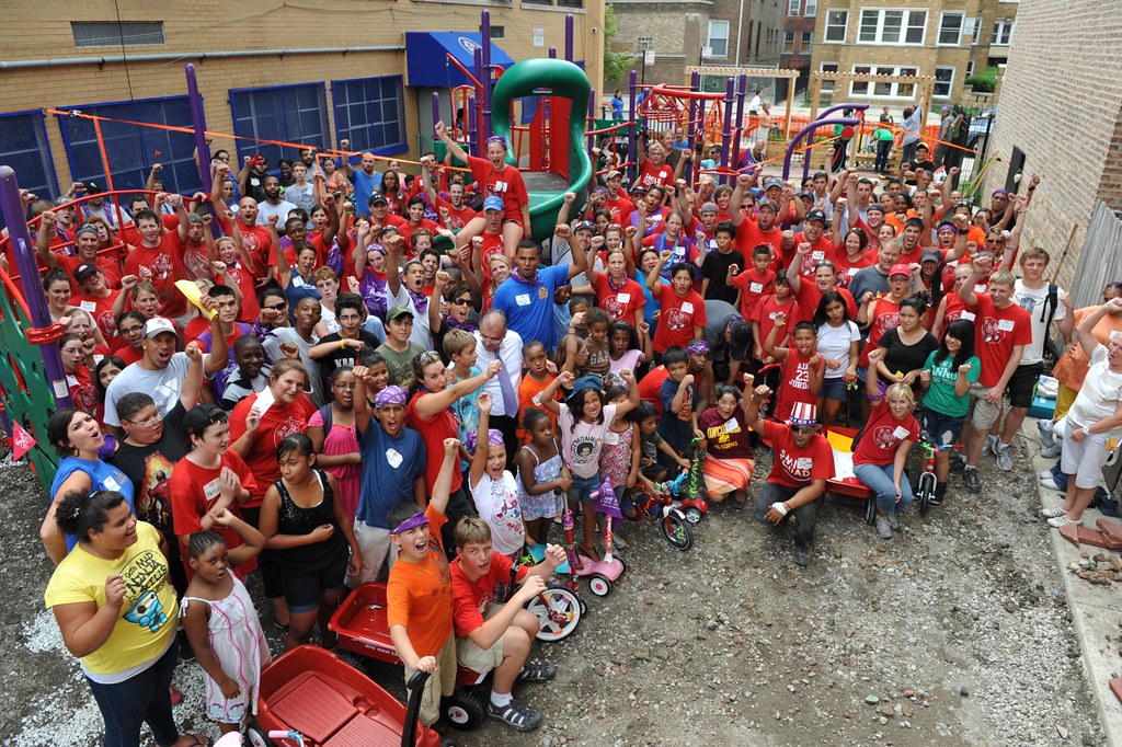ErieElementaryCharterSchoolPlaygroundBuildChicagoIl… Flickr