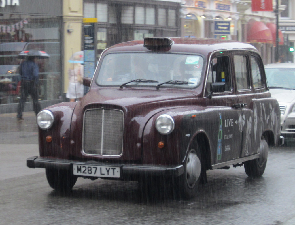 1994 CARBODIES TAXI/HIRE CAR FAIRWAY Good to see the tax h… Flickr