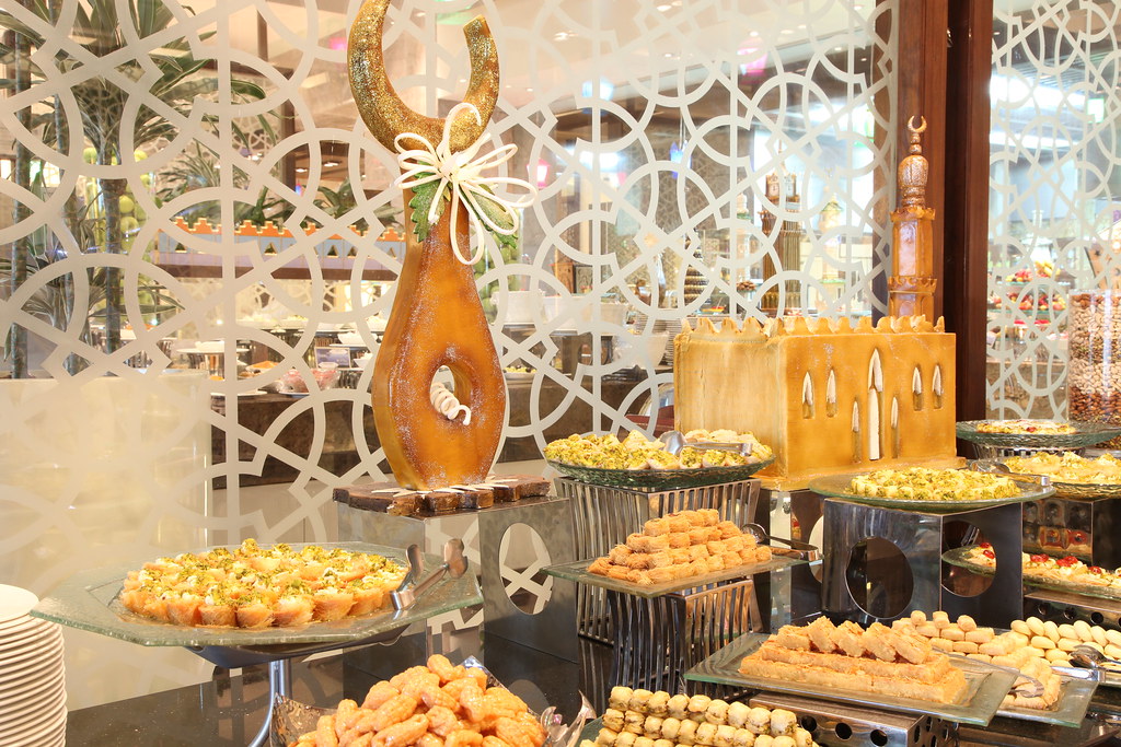 Ramadan 2012 The dessert buffet in Atyaf Fairmont Makkah Clock