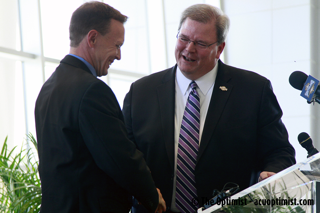 20120825113559_1ML Dr. Phil Schubert, president of th… Flickr