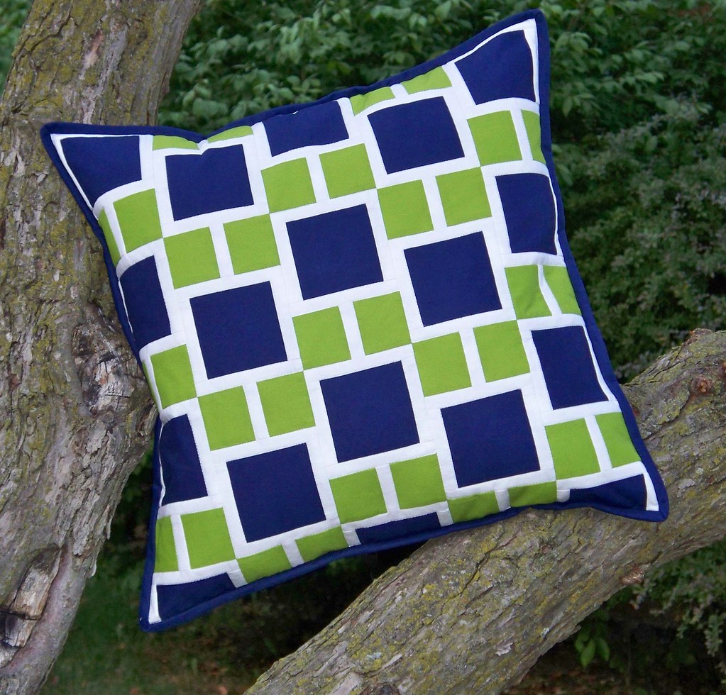 Linked Linked Pillow Along Finishing post is up! There mi… Flickr