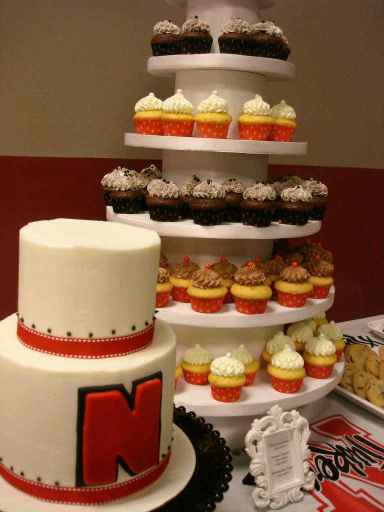 Nebraska Huskers dessert table See more Topeka, Kansas cus… Flickr