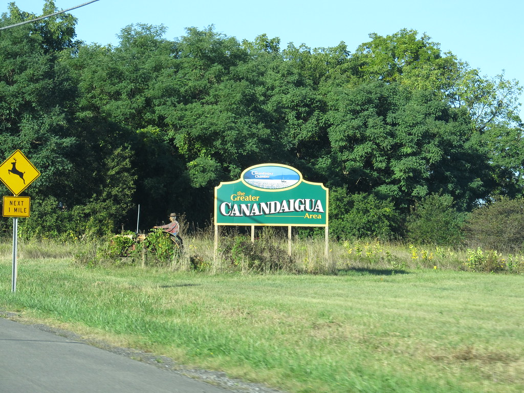 Entering Canandaigua, New York Canandaigua is a United Sta… Flickr