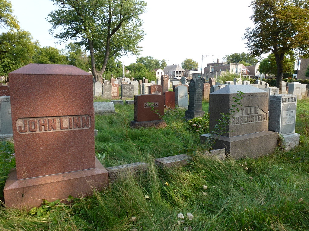 Jewish Graves Oak Woods Cemetery Chicago a photo on
