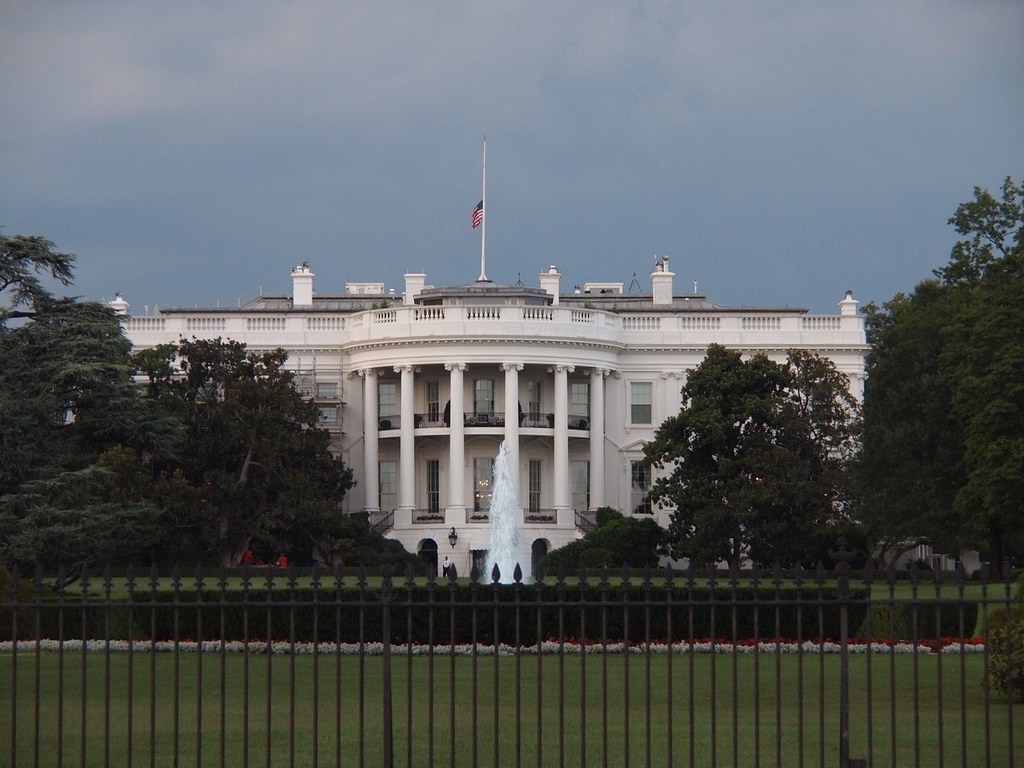 The White House Washington by night (Washington DC, USA 20… Flickr