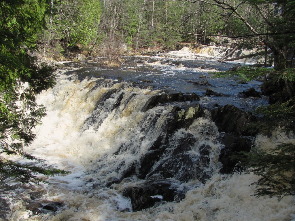 27 Upson Falls Upson, WI David Hedquist Flickr