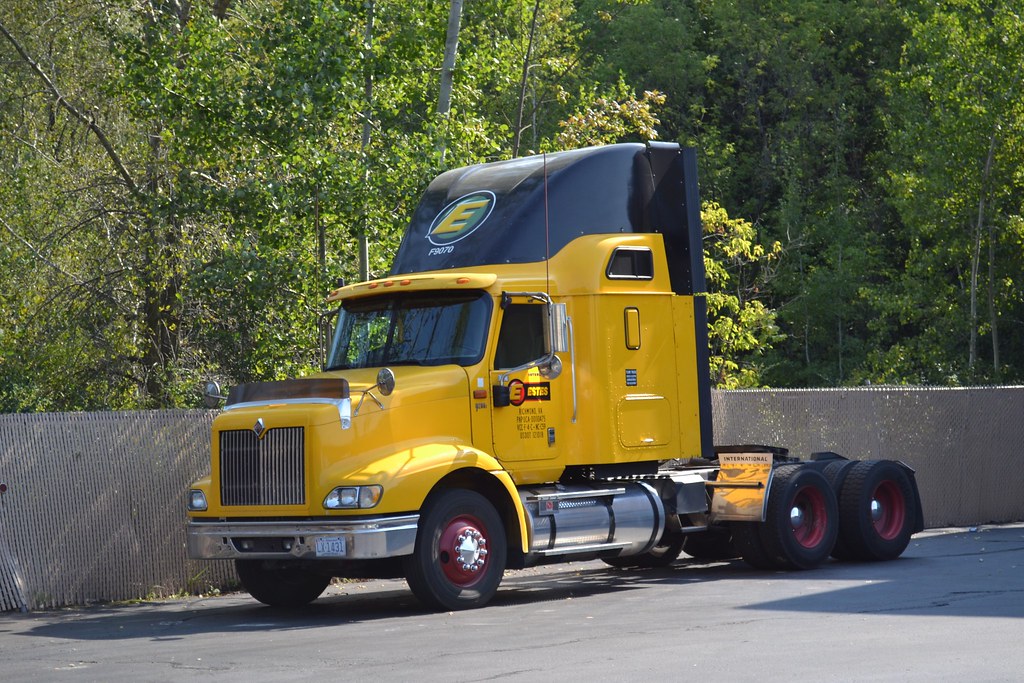 Estes Express International 9200i Trucks, Buses, & Trains by