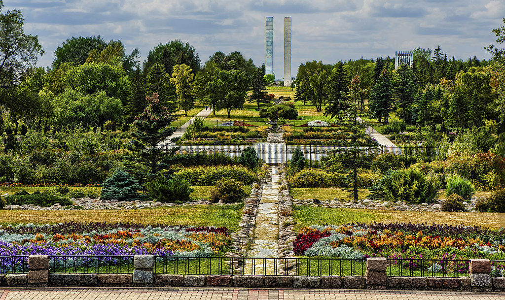 Overview of International Peace Garden This extraordinary … Flickr