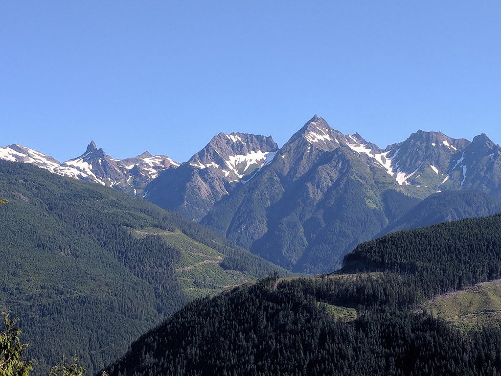 Eastern Cheam Range from slopes of Pierce Dru! Flickr