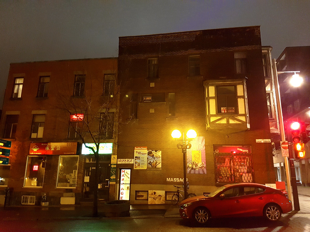 Montreal Chinatown at Night 10181022 rue SaintUrbain, Ch… Flickr