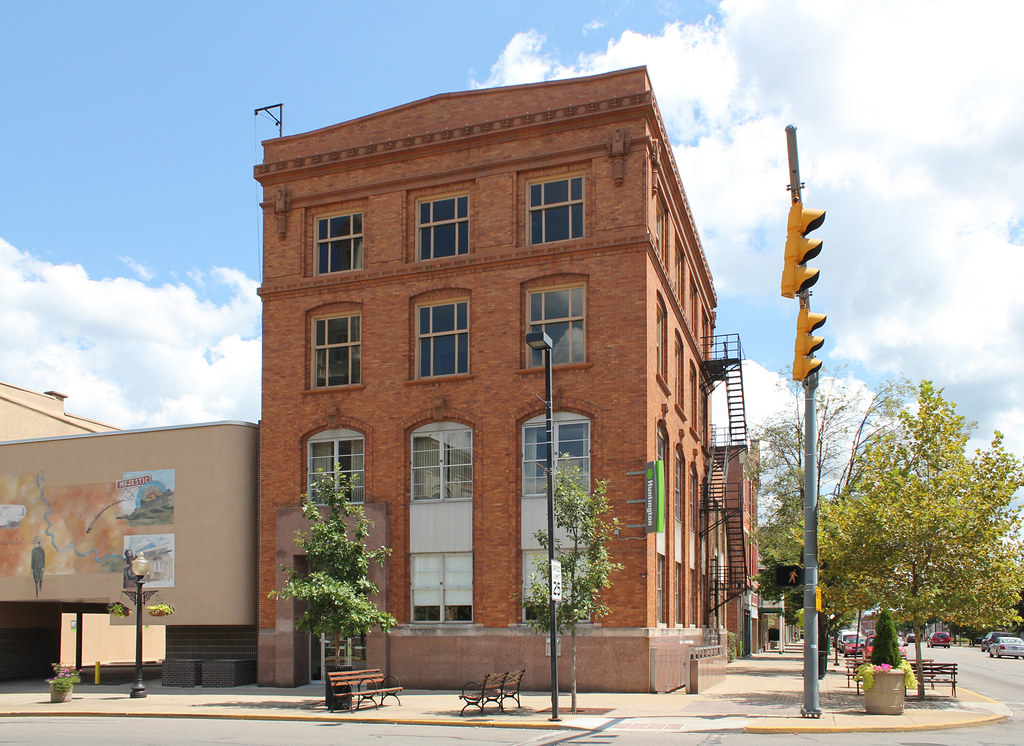 Building Chillicothe, OH One of many historic buildings … Flickr