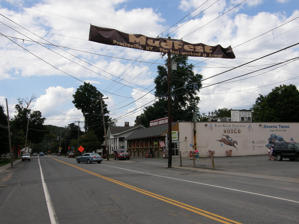 Main St. Prattsville, NY Watch the show on the town a year… Flickr