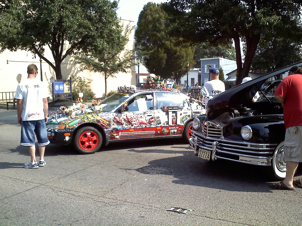 Rides on Monmouth Car Show 2 Admirers of both the Classic … Flickr